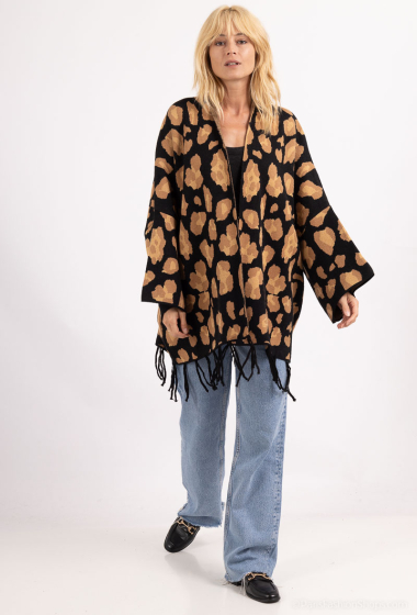 Wholesaler Amy&Clo - Animal print knit cape