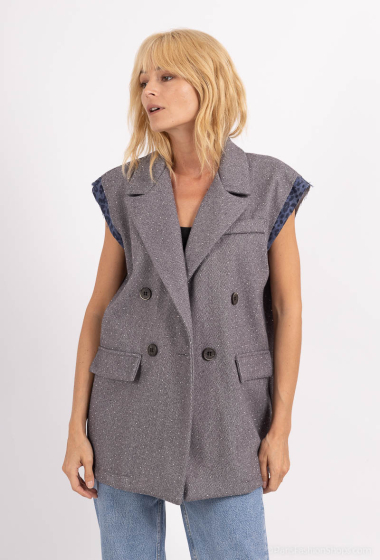 Grossiste Amy&Clo - Gilet sans manche en tissu texturé et détail denim