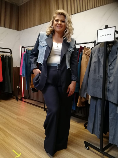 Großhändler Amy&Clo - PLUS SIZE 2-in-1-Blazerjacke mit Jeansweste