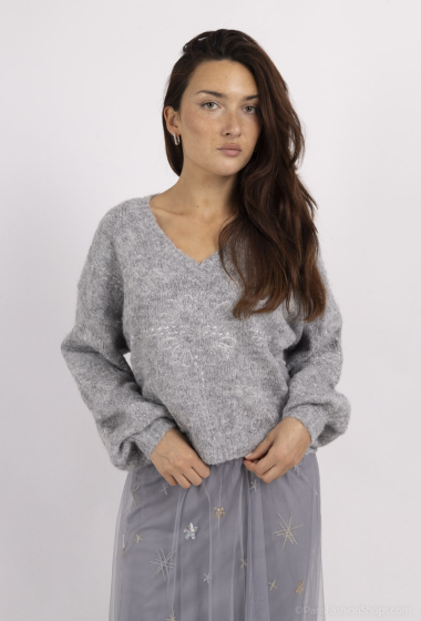 Wholesaler Amy&Clo - V-neck sweater with gold embroidery