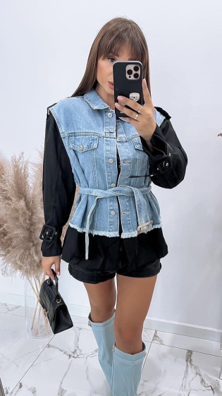 Großhändler Amy&Clo - Jacke aus Denim und schlichter Baumwolle aus zwei Materialien