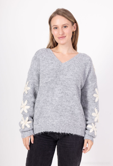 Wholesaler Atelier de Mila - SWEATER WITH FLOWER SLEEVE