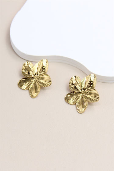 Wholesaler Bellissima - Stainless steel flower design earring