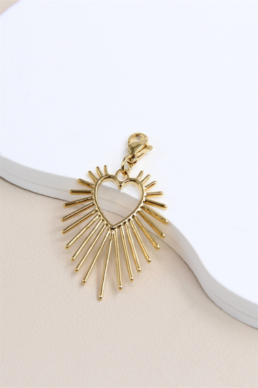 Wholesaler Bellissima - Radiant Heart Charm Pendant in Stainless Steel - Love and Radiance