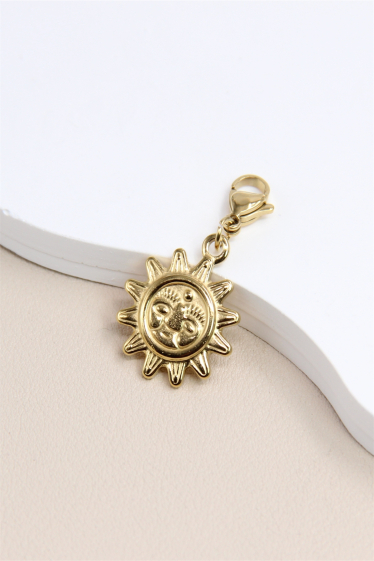 Wholesaler Bellissima - Charm Sun Pendant in Stainless Steel - Radiance and Charm