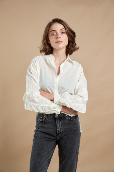 Wholesaler Seelly - Cotton shirt embroidered on the sleeves