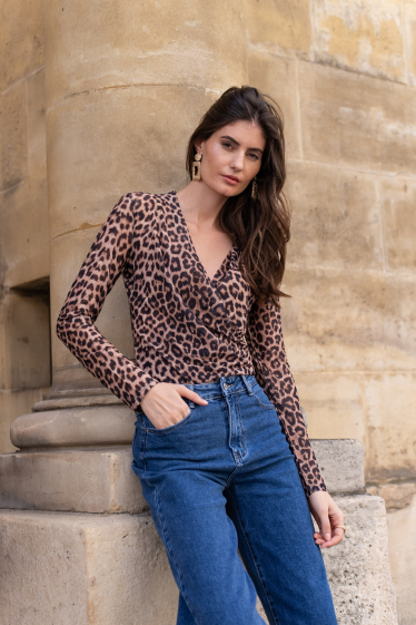 Wholesaler Choklate - Leopard fishnet wrap top