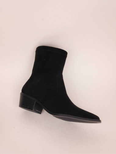 Wholesaler Cink Me - Suede ankle boots with pointed toe and beveled heel