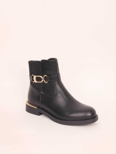 Wholesaler Cink Me - Faux leather Chelsea boots with textured sole and gold ankle embellishment