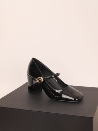 Wholesaler Cink Me - Patent PU square toe pumps with adjustable square buckle strap