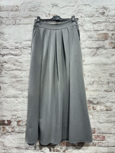 Wholesaler FOLIE LOOK - Long plain thick and pleated skirt