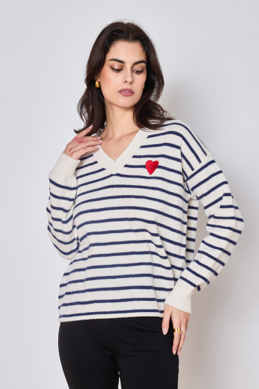 Grossiste Copperose - pull fin à rayures motif cœur brodé