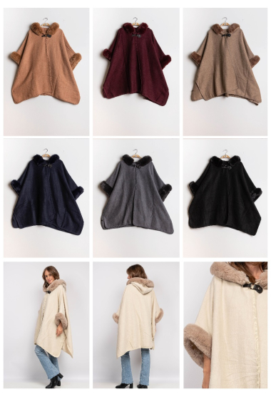 Grossiste Da Fashion - Capes / ponchos bordure fausse fourrure avec capuche