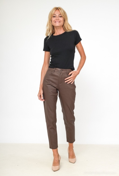 Grossiste Daysie - pantalon mom en similicuir