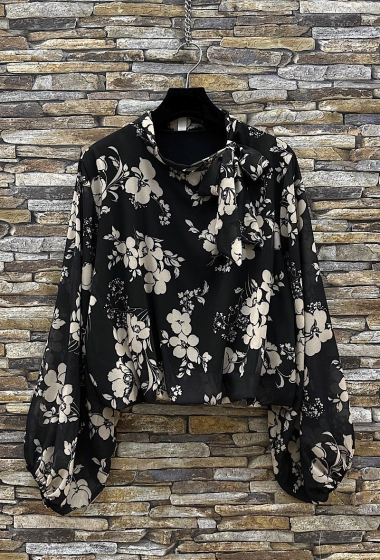 Wholesaler Elle Style - ANIELLA blouse, printed with romantic fluid sleeves, chic and trendy with viscose lining.