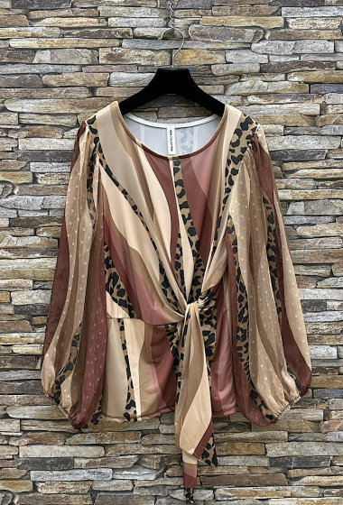 Wholesaler Elle Style - JUDY blouse with flowing sleeves, romantic, chic, trendy and gold detail