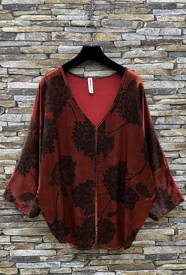 Wholesaler Elle Style - POLENE blouse printed in silk-effect satin viscose, fluid and romantic