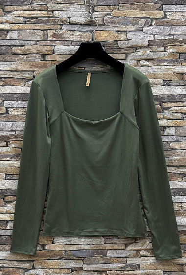 Wholesaler Elle Style - GLARRA top, square collar, soft fabrics