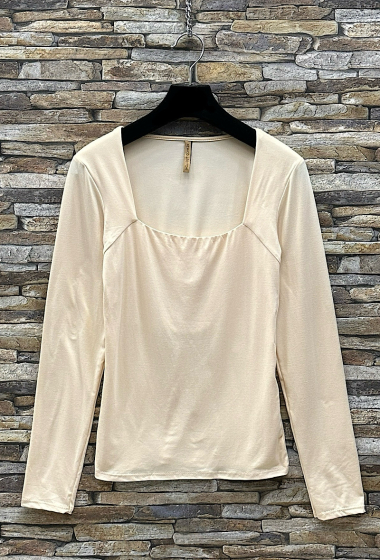 Wholesaler Elle Style - GLARRA top, square collar, soft fabrics