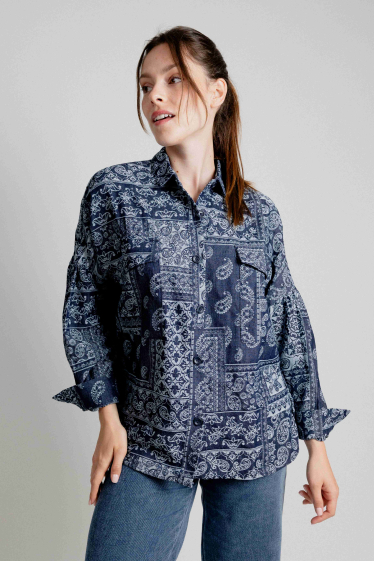 Wholesaler EMILIE K PRET A PORTER - Chambray shirt with paisley patchwork print