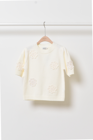 Wholesaler Feelkoo - Knitted sweater with crochet flowers