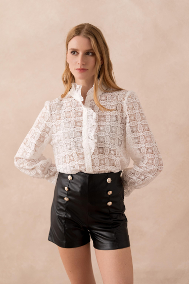 Wholesaler Golden Live - Lace blouse with rosette floral pattern