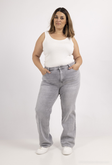 Wholesaler HELLO MISS - Straight and wide jeans in large sizes