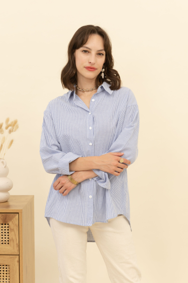 Wholesaler Inspiration Studio - Striped cotton shirt with rhinestones.