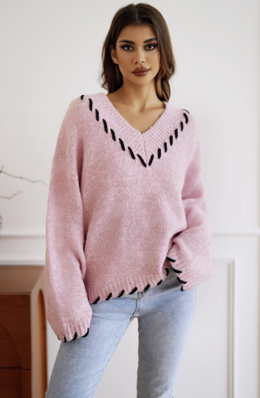 Großhändler ISSYMA - Pullover mit V-Ausschnitt und Details