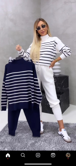 Wholesaler Jolio & Co - Striped sweater and pants set