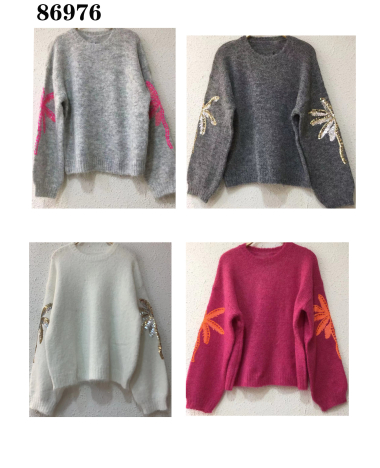 Wholesaler Jolio & Co - Sweater with palm embroidered sleeves