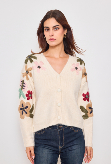 Großhändler KY CREATION - Strickjacke mit handbestickten Blumen auf den Ärmeln