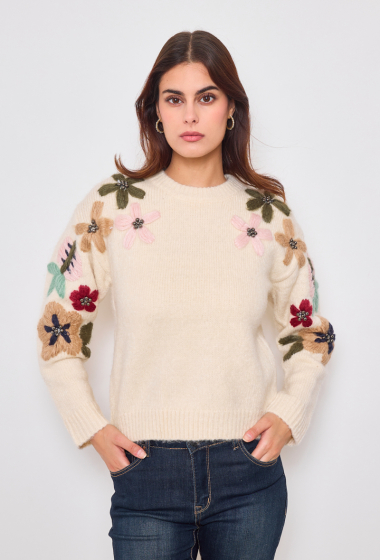 Großhändler KY CREATION - Pullover Rundhals mit handbestickten Blumen auf den Ärmeln