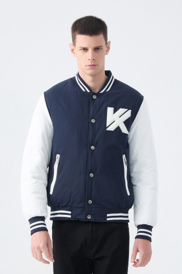 Wholesaler KYMAXX - Bomber jacket with two-tone teddy collar, snap closure