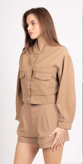 Wholesaler L8 - jacket with pockets and snap buttons