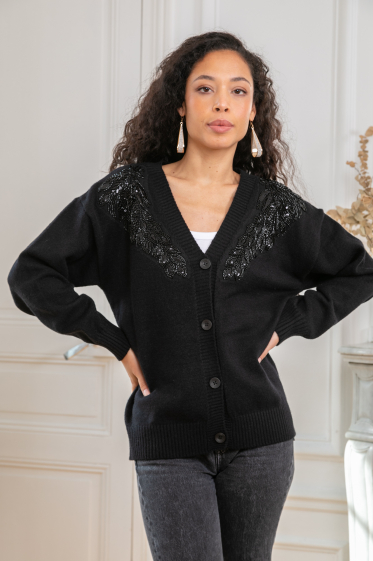 Grossiste Last Queen - Gilet en maille coupe classique brodés des séquins et paillettes