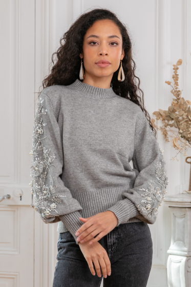 Grossiste Last Queen - Pull en maille coupe classique brodés des séquins er perles