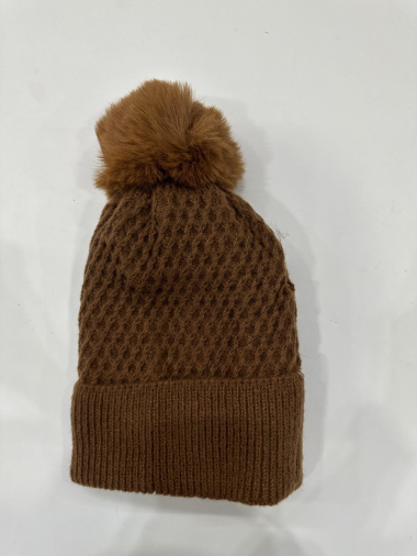 Mayorista LEXA PLUS - Gorro con pompón para mujer.