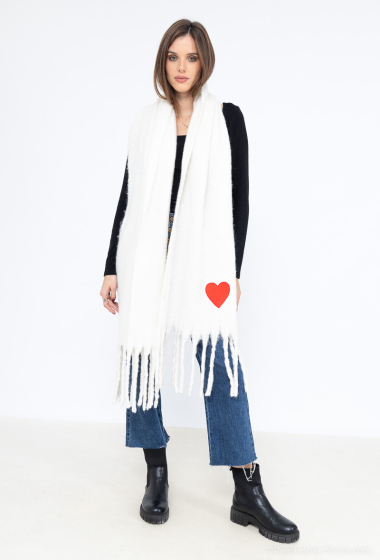 Wholesaler LINETA - HH-210 Large fringe scarf with embroidered heart