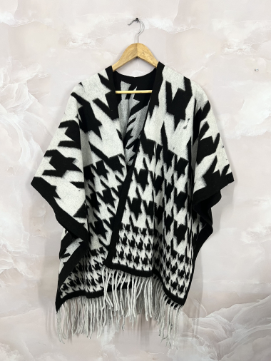 Wholesaler LINETA - open check poncho