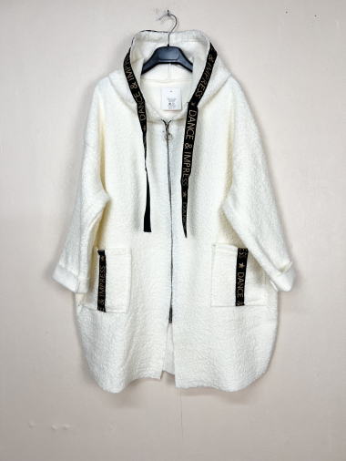 Wholesaler Lucky Nana - Mid-length zipped coats with pocket and hood.