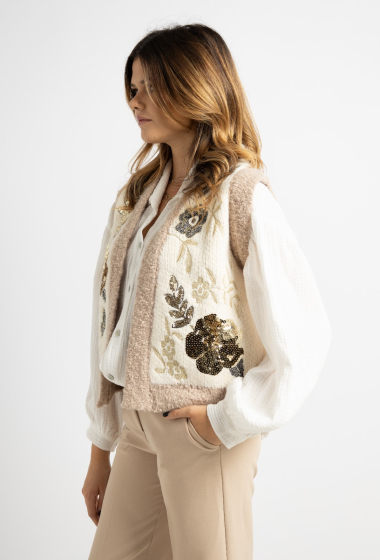 Wholesaler LUMINE - Sleeveless jacket with embroidery and shine