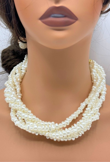 Grossiste MAD ACCESSORIES - Collier de perles blanches multi-rangs