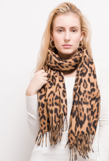 Mayorista MAR&CO Accessoires - Fular con flecos animal print leopardo