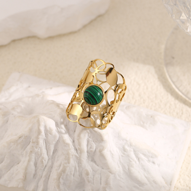 Grossiste Eclat Paris - Bague Dorée Fleurs Longue Creux Avec Pierre Malachite