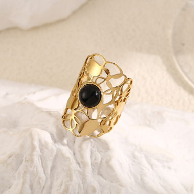 Mayorista Eclat Paris - Anillo Largo Flores Huecas Doradas Con Piedra Negra