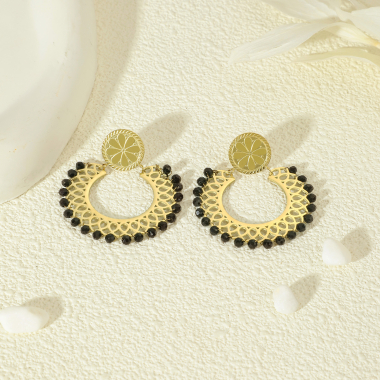 Wholesaler Eclat Paris - Gold Circle Earrings with Black Crystals