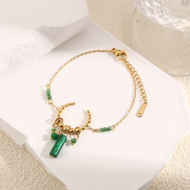 Grossiste Eclat Paris - Bracelet Doré Anneau Avec Pendentifs Pierres Malachite