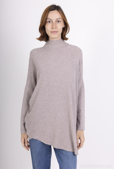 Großhändler M&D FASHION - Diagonal geschnittener Pullover