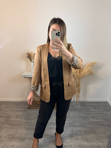 Großhändler Mily - Blazer mit Leopardenärmeln